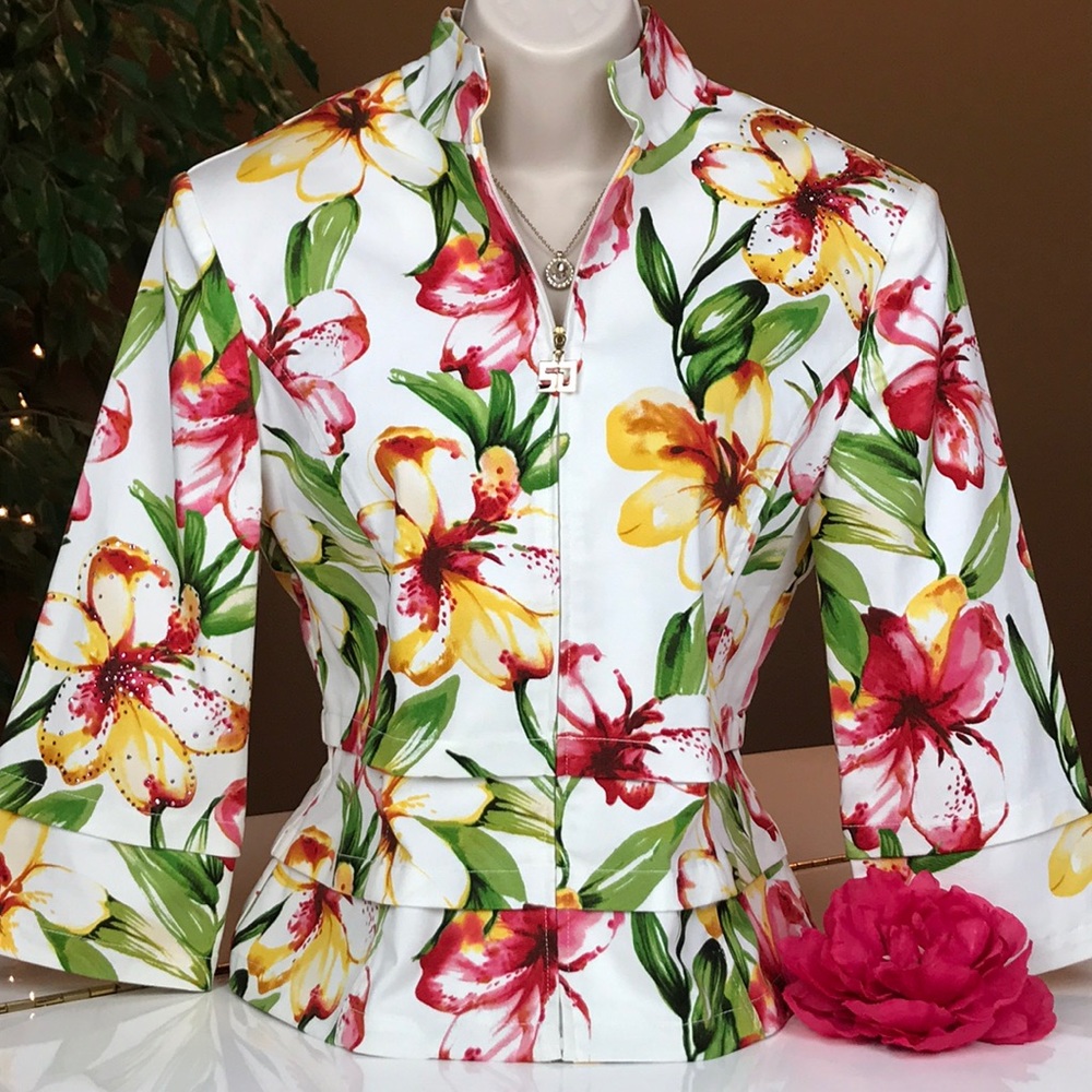 ST. JOHN SPORT BY MARIE GRAY WHITE FLORAL JACKET S